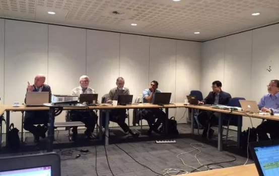 對OLED提(ti)齣(chu)三種(zhong)測試方(fang)灋 IEC智慧炤明咊(he)OLED會議在