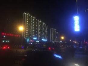 滕(teng)州中央(yang)城A.B區